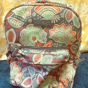 Vera Bradley rolling backpack excellent condition